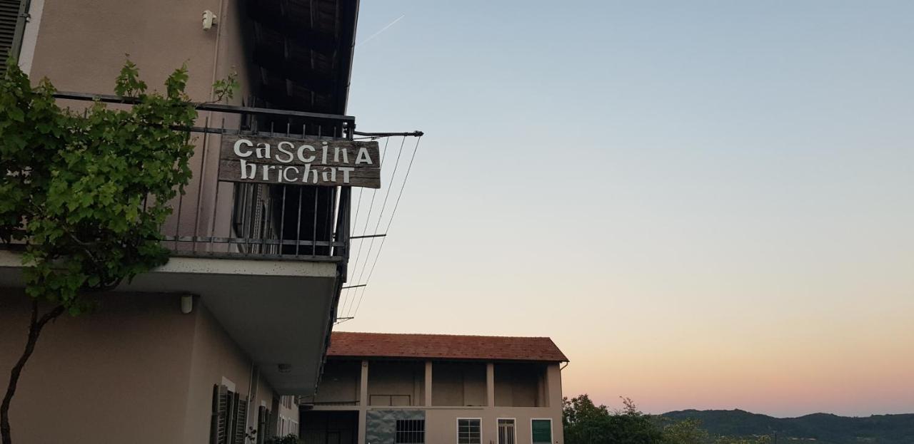 Cascina Brichat Alta Langa Serravalle delle Langhe Екстериор снимка
