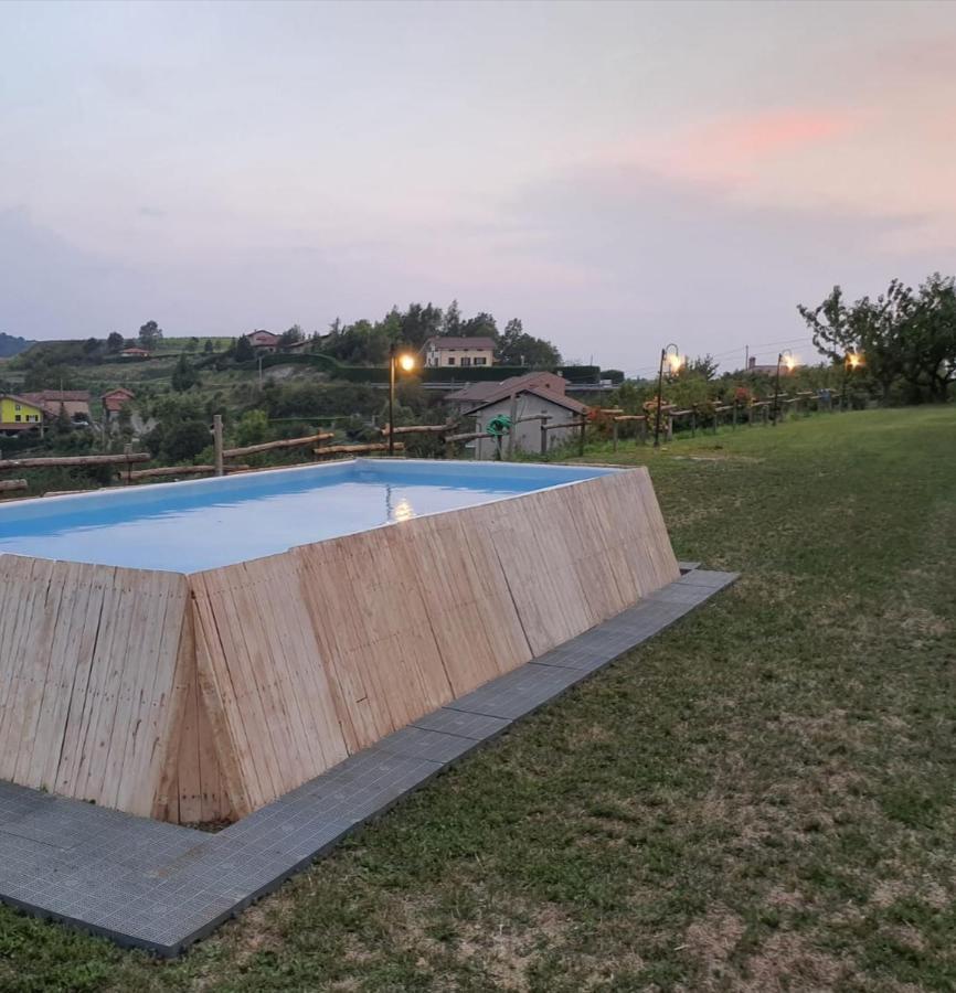 Cascina Brichat Alta Langa Serravalle delle Langhe Екстериор снимка